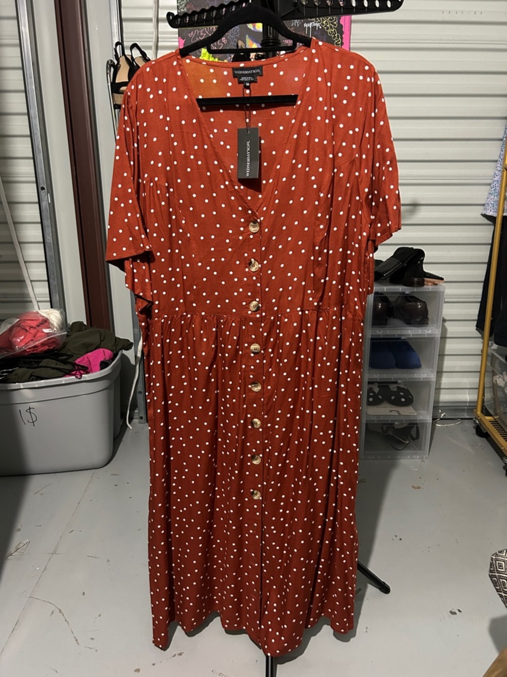 NWT Polka Dot Button-Front maxi Dress in Rusty’s plus size 24